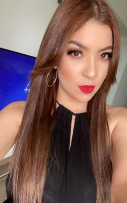 Laura Meza, la presentadora que se roba las miradas por su cuerpazo en LM5