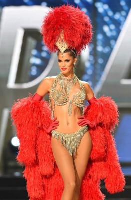 16 increíbles fotos de Iris Mittenaere, la nueva Miss Universo