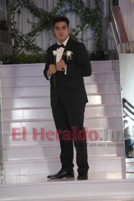 Los seniors 2019 DelCampo School lucieron elegantes y glamurosos en su Prom (Parte II)