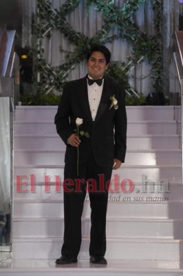 Los seniors 2019 DelCampo School lucieron elegantes y glamurosos en su Prom (Parte II)