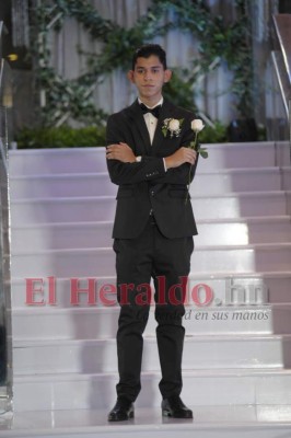 Los seniors 2019 DelCampo School lucieron elegantes y glamurosos en su Prom (Parte II)