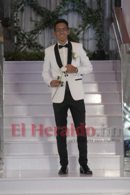 Los seniors 2019 DelCampo School lucieron elegantes y glamurosos en su Prom (Parte II)