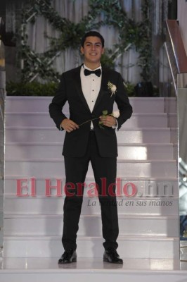 Los seniors 2019 DelCampo School lucieron elegantes y glamurosos en su Prom (Parte II)