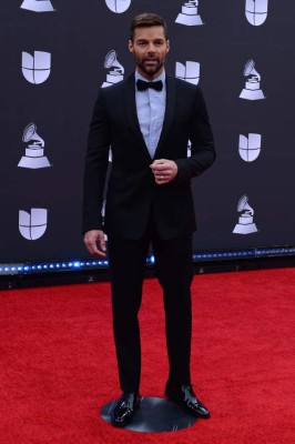 FOTOS: Famosos que deslumbraron en la alfombra roja de los Latin Grammy 2019