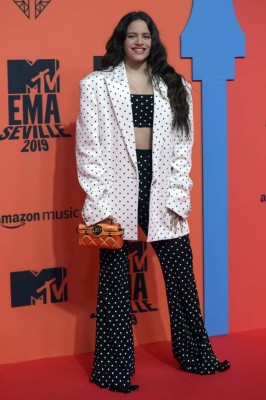 FOTOS: Así lucieron los famosos en la alfombra de los MTV EMA 2019