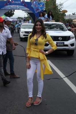 ¡Bellas! Presentadoras brillaron en la Feria Juniana de San Pedro Sula