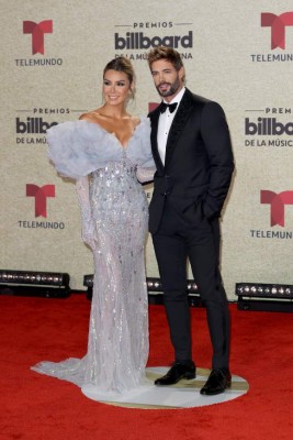 ¡Una hondureña en la lista! Los famosos que deslumbraron en la alfombra de los Billboard  