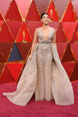 Los vestidos más feos de los premios Oscar 2018; muy estrafalarios