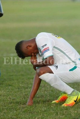 El trago amargo de los jugadores del Platense tras la derrota