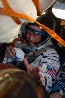 Astronautas de Estación Espacial regresan a la Tierra en plena pandemia