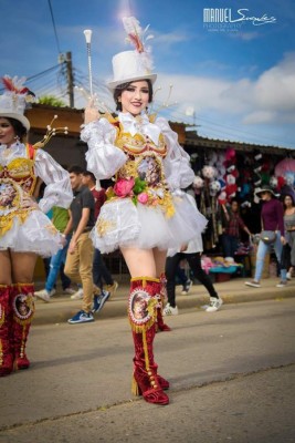 Glamorosas, así son las palillonas de Danlí que causan sensación en redes