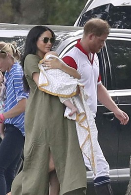 FOTOS: Los vestidos de Meghan Markle tras el nacimiento de su hijo