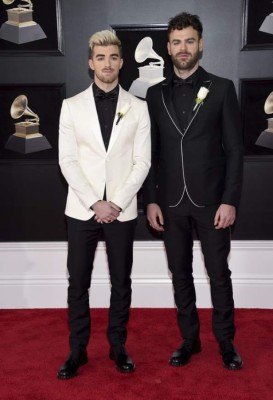 Así desfilan los famosos por la alfombra roja de los Grammy 2018