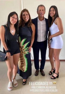 Entre sonrisas y familiares, así fue la boda de Pedro Troglio y Alejandra Alonso (Fotos)