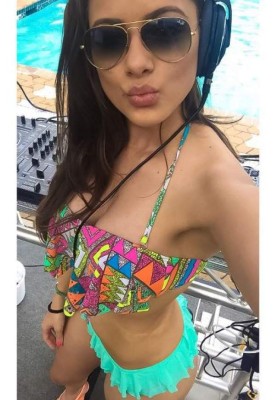 DJ Carolina, la sensual catracha que pone a todos a bailar