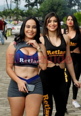 Guapas hondureñas invaden el estadio Olímpico en la final Real España vs Motagua