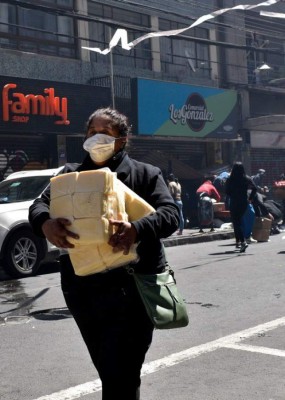 FOTOS: Violentos saqueos e incendios en medio de protestas en Chile