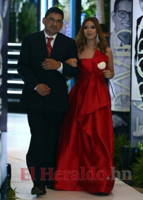 FOTOS: Los rostros más bellos de la temporada Prom 2019