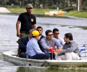 Presidente de Honduras hace recorrido por parques de Lima, Perú ...