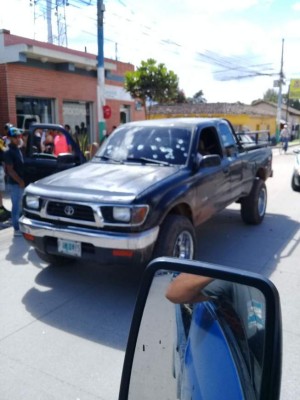 Impactantes imágenes del asesinato de tres personas en el centro de Siguatepeque  