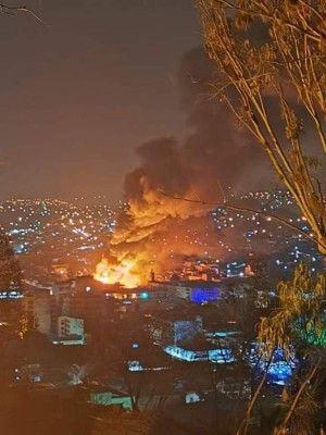 Las primeras imágenes del voraz incendio en mercados de Comayagüela