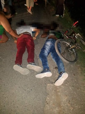 FOTOS: Así quedó la escena de la masacre que dejó seis muertos en Villanueva, Cortés