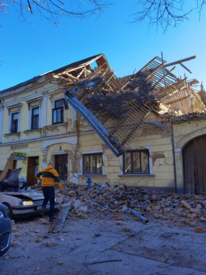 Muertos, heridos y severos daños: El saldo del potente sismo en Croacia (FOTOS)