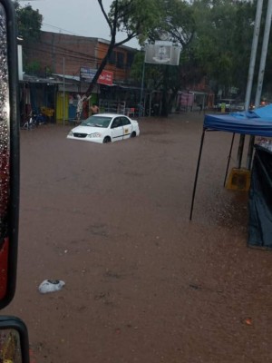 Inundaciones, deslizamientos y caos: semana de lluvias en la capital