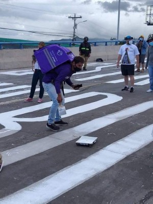 '¿Dónde está el dinero?': hondureños remarcan grafiti contra la corrupción (FOTOS)