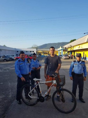 Así le devolvieron al uruguayo Tabare Alonso la bicicleta América