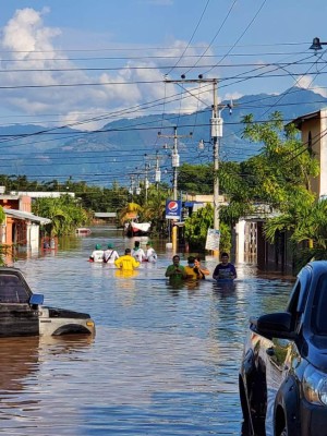 Continúa el rescate de hondureños afectados tras el doloroso paso de Eta (FOTOS)