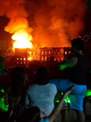 Imágenes: Destruido quedó el Museo Nacional de Brasil en Río de Janeiro tras voraz incendio