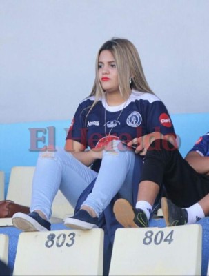 Rostros angelicales y cuerpos esculturales en el duelo Motagua vs Marathón