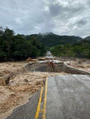 Impactantes imágenes del colapso del río Higuito que conecta Lempira y Copán (FOTOS)