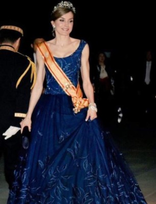 FOTOS: Los mejores looks de la reina Letizia de España