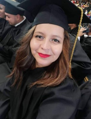 FOTOS: Llenos de ilusiones, 1,280 profesionales se graduaron en la UNAH