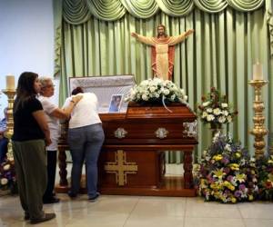 El velatorio se realizó ante la presencia de sus familiares, colegas y amigos, en la colonia 15 de septiembre.