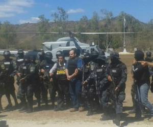 Chepe Handal antes de abordar el carro de centros penales con rumbo al Primer Batallón de Infantería.