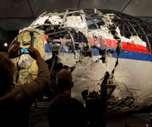 Informe concluyó que vuelo MH17 fue abatido por misil de fabricación rusa.