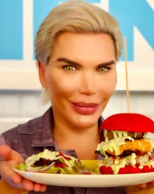 FOTOS: La lujosa y extravagante vida de Rodrigo Alves, el Ken humano