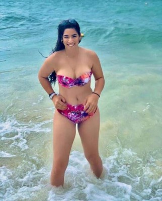 FOTOS: Así fueron las vacaciones de Carolina Lanza en Roatán