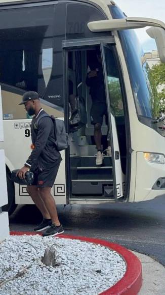 Olimpia llega a New Orleans: Así fue el recibimiento de los aficionados; sorpresa para Troglio