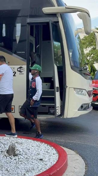 Olimpia llega a New Orleans: Así fue el recibimiento de los aficionados; sorpresa para Troglio