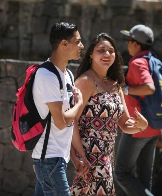 Universitarios de la UNAH viven con intensidad previo al amor y la amistad