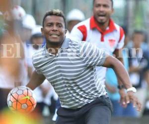 Carlos Pavón, entrenador del Club Deportivo Vida de la ciudad de La Ceiba.