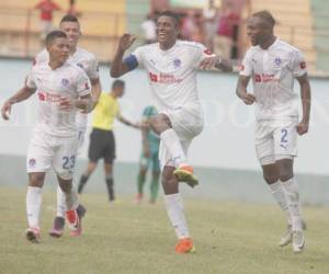 El delantero Carlo Costly anotó en el triunfo 2-1 ante Juticalpa en el juego amistoso que disputó el Olimpia el domingo en el Juan Ramón Brevé Vargas (Foto: Juan Salgado/OPSA)