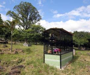 El cementerio municipal Divino Paraíso cuenta con 4,864 lotes y el camposanto Jardín de los Ángeles tiene disponibles 3,000 lotes.