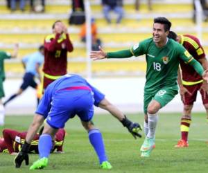 Rodrigo Ramallo celebra una de las anotaciones de los bolivianos.