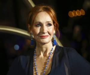 Los tweets de Rowling causaron un aluvión de respuestas de la comunidad LGBTQ y otros que se sintieron ofendidos por sus palabras. Foto: AP