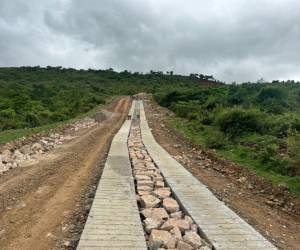 La construcción de huellas son otro de los importantes proyectos que se han ejecutado en estas zonas, ayudan a que en la temporada de invierno no se obstruya el paso de los vehículos.